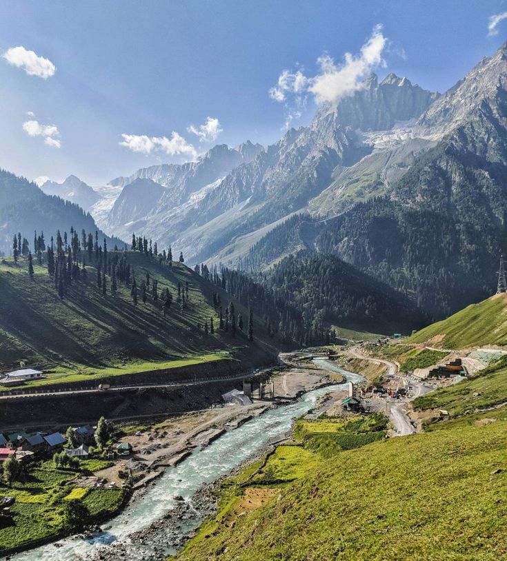Thajiwas Glacier Sonmarg